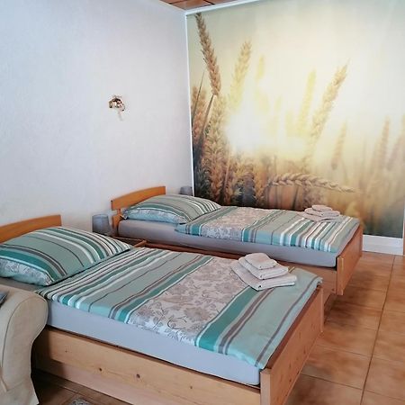 Schoene Wohnung Im Herzen Von Burgstaedt Kültér fotó